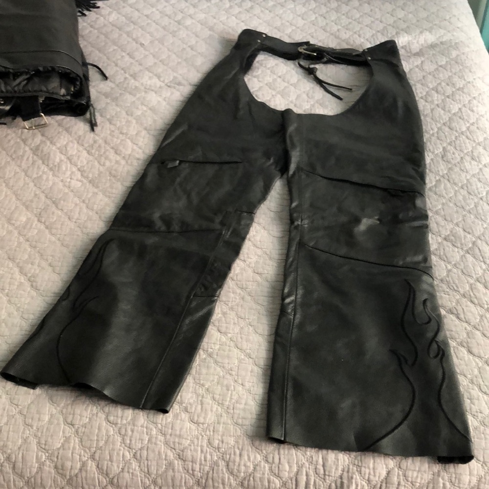 Women’s chaps